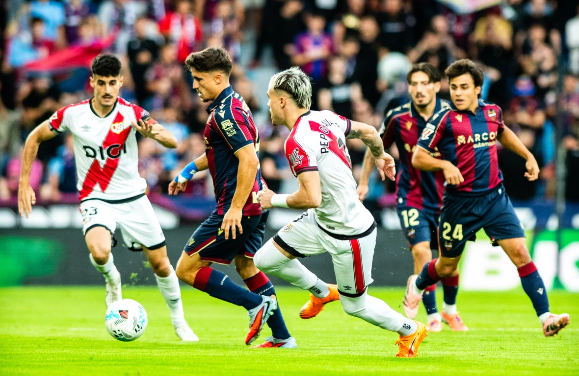 Levante vs Rayo Vallecano (23:30 &#8211; 19/10) | Xem lại trận đấu